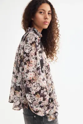 Blouse en mousseline avec manches bouffantes - Noir/fleuri — photo 2