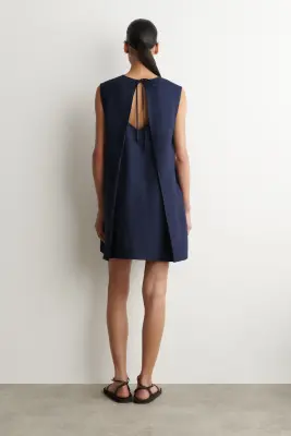 ROBE COURTE COL EN V ET DOS OUVERT EN LIN - BLEU MARINE — photo 3