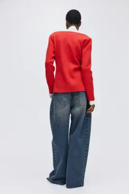 Gilet en maille côtelée avec encolure dégagée - Rouge — photo 3