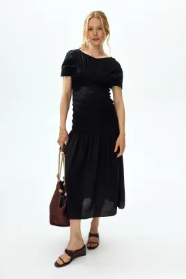 MAMA Robe à smocks - Noir — photo 2