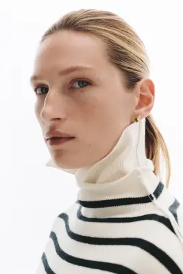 Pull oversize en laine mélangée - Blanc/rayures bleu marine — photo 3