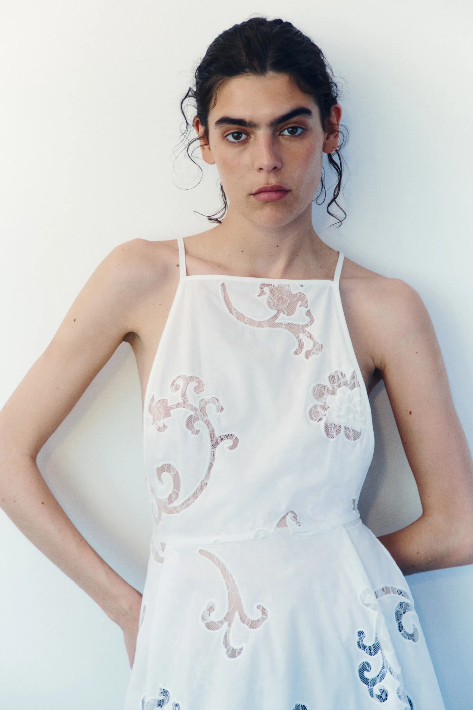 Robe en coton avec broderie anglaise - Blanc
