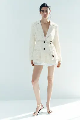 Blazer en coton avec broderie anglaise - Beige clair — photo 1