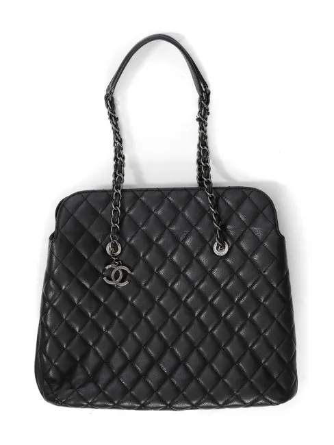 Sac large cabas Grand Shopping en cuir caviar matelassé noir Prix boutique 5400€
