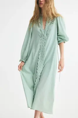 Robe en coton avec dentelle - Turquoise clair — photo 1