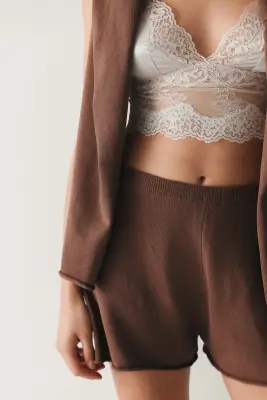 Short en maille avec bords roulottés - Rose ancien foncé — photo 1
