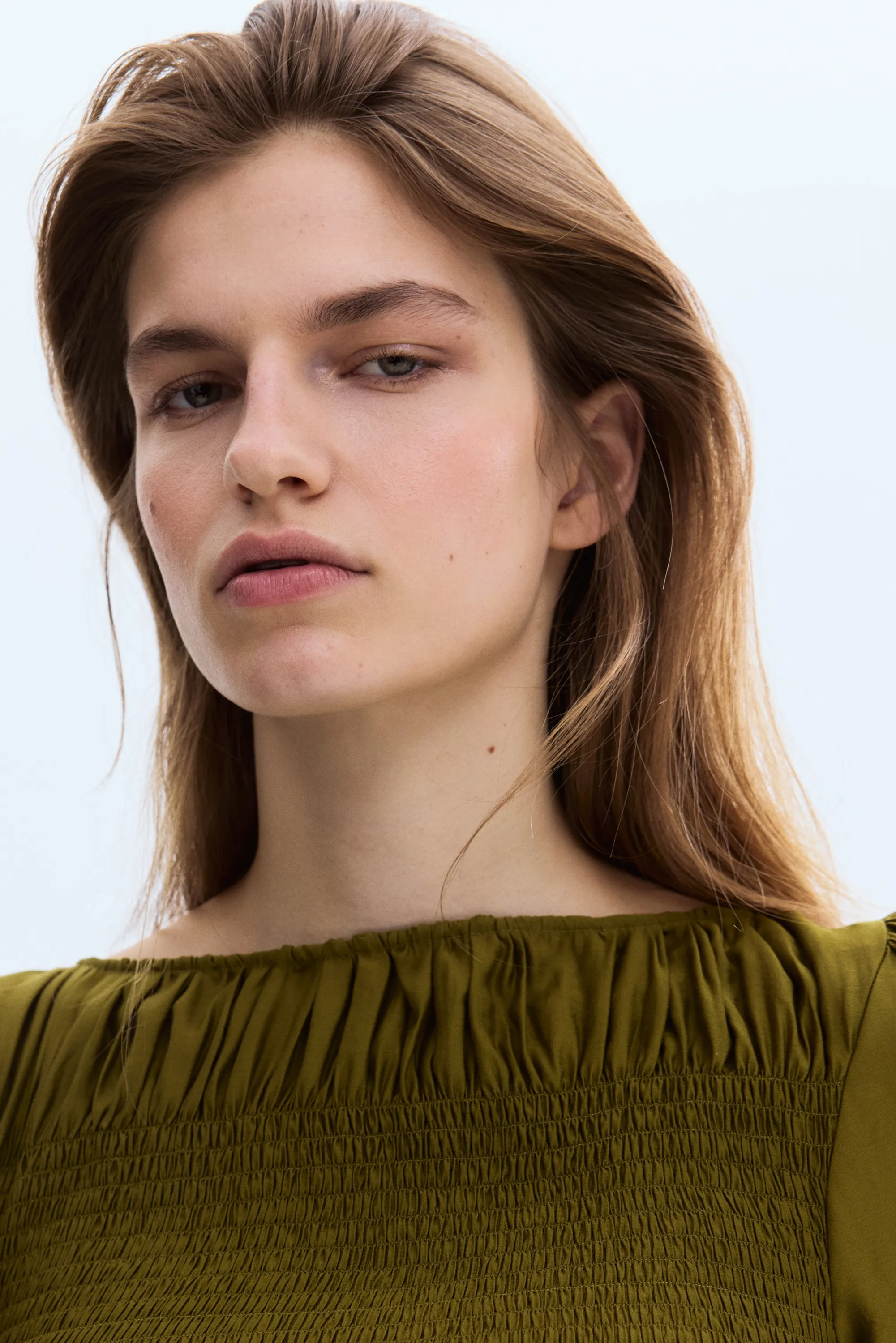Blouse smockée en viscose mélangée - Vert kaki foncé