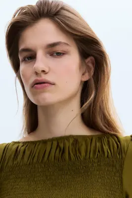 Blouse smockée en viscose mélangée - Vert kaki foncé — photo 1