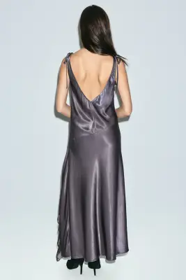 Robe longue en satin avec empiècement en dentelle - Gris foncé — photo 3