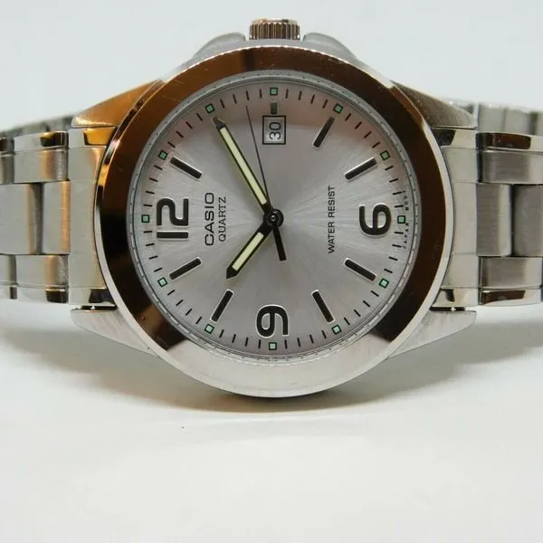 Montre a quartz 2784