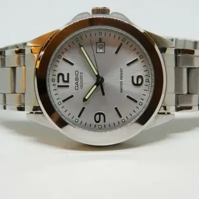 Montre a quartz 2784