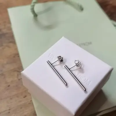 Mellan, 25 mm stick earrings — photo 4