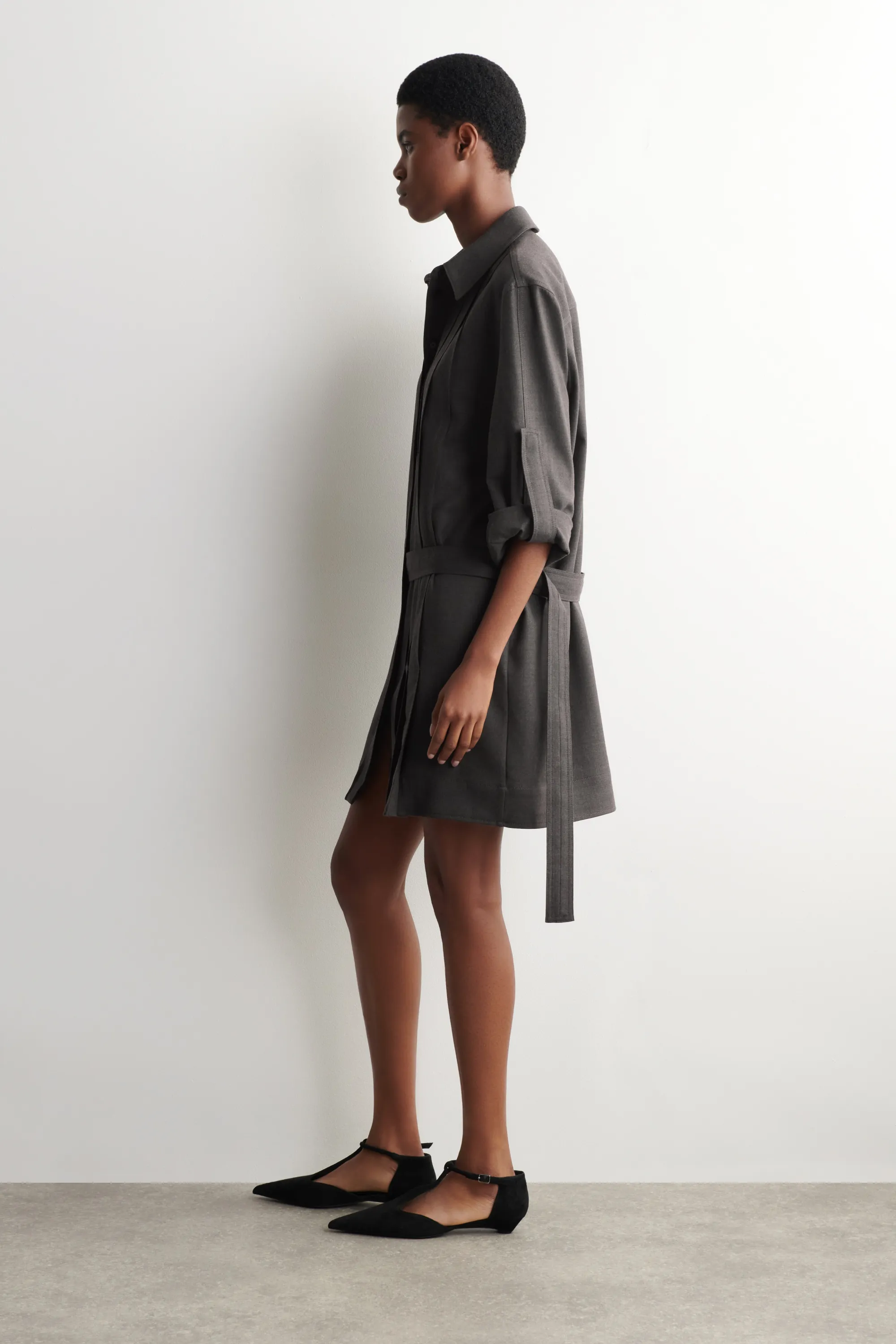 ROBE-CHEMISE COURTE DEMI-PLISSÉE EN LAINE - GRIS FONCÉ