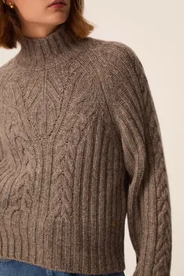 Pull Angie Loutre — photo 4