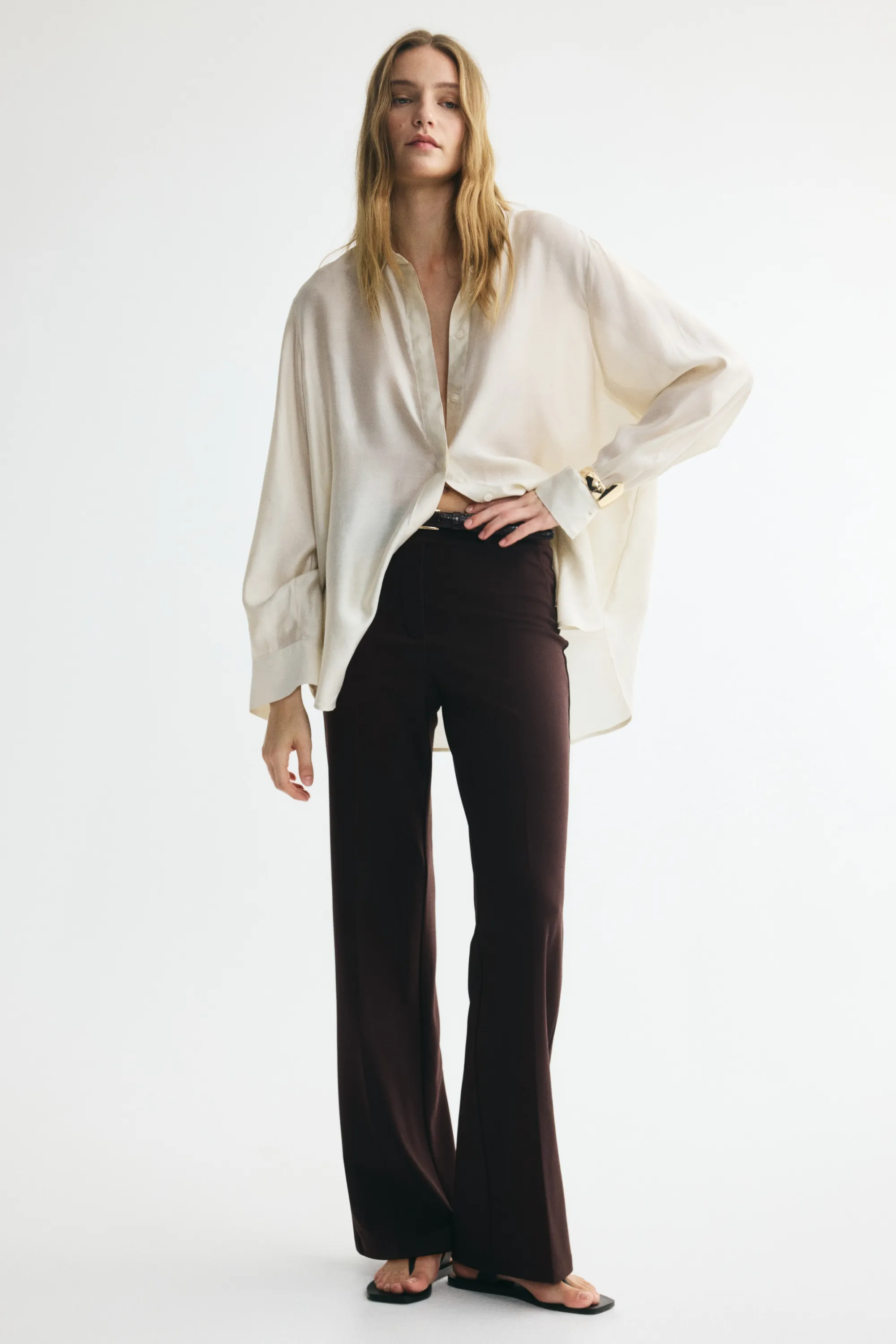Pantalon droit avec ceinture - Marron foncé
