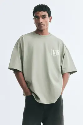 T-shirt Oversized Fit - Vert olive ancien/Nas — photo 1