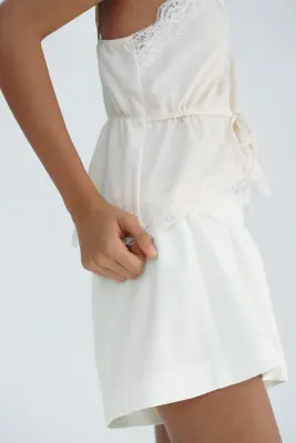 Short en denim avec taille élastique - Blanc — photo 2
