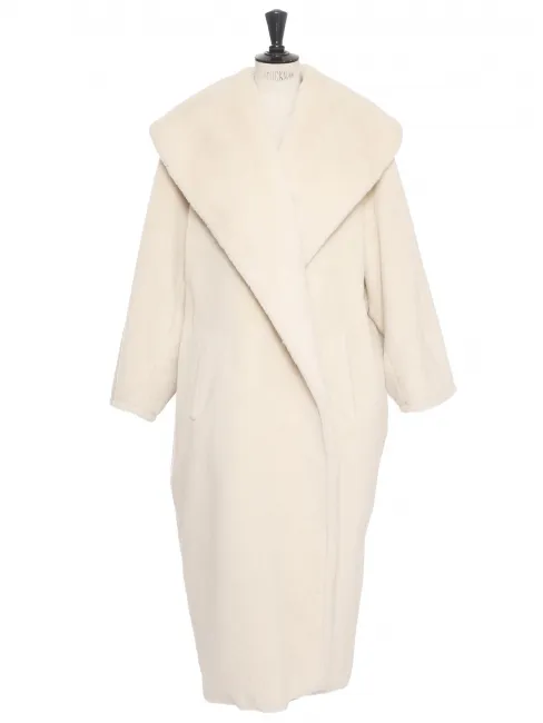 Manteau long oversized en alpaga blanc Prix boutique 2200€ Taille L