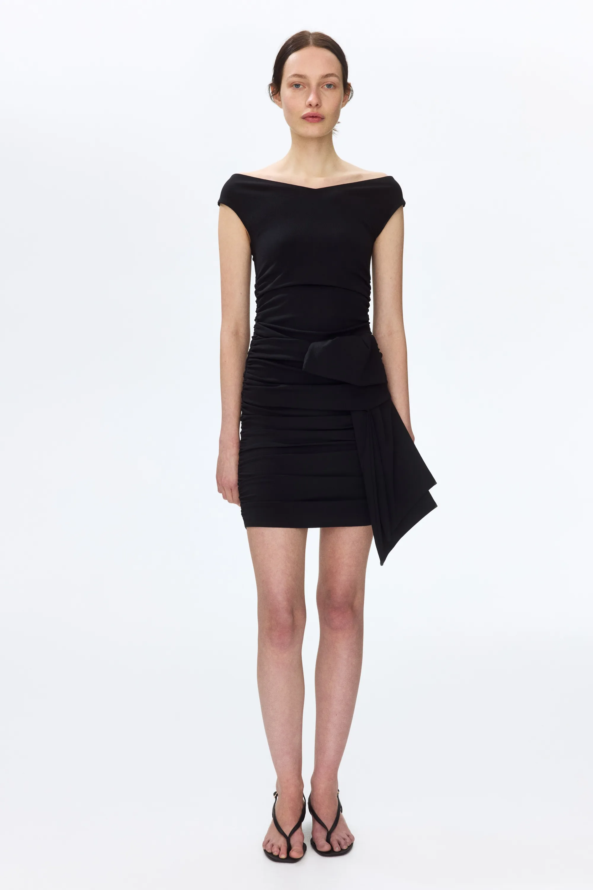 Robe épaules nues à effet drapé - Noir