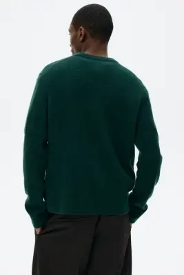 Pull Regular Fit en maille fine de laine - Vert foncé — photo 2