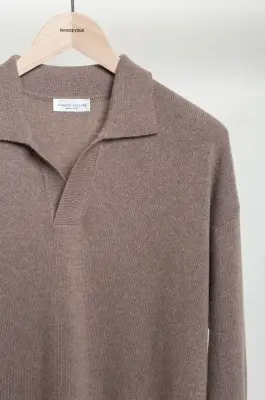 Roberto Collina – Knit LS Skipper Polo Neck Sweater – Tortora — photo 2