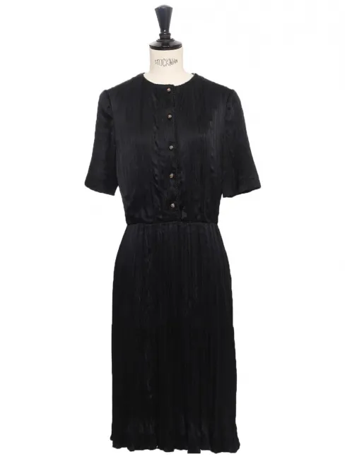 Robe manches courtes en soie noire boutons bijoux dorés Prix boutique 4200€ Taille XS