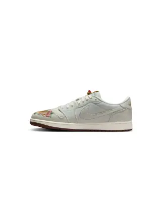 Air Jordan 1 Low OG Chinese New Year Year of the Horse — photo 3