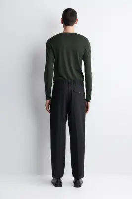 PANTALON FUSEAU DÉCONTRACTÉ À PLIS - NOIR — photo 4