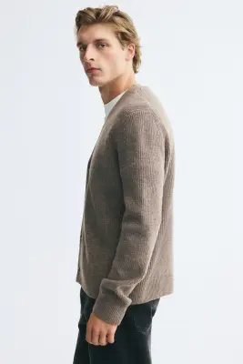 Gilet Regular Fit en maille de laine côtelée - Taupe foncé — photo 4