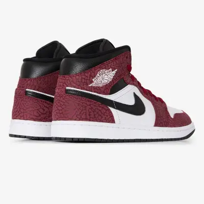 AIR JORDAN 1 MID — photo 4