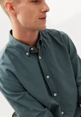 La chemise oxford - Pétrole