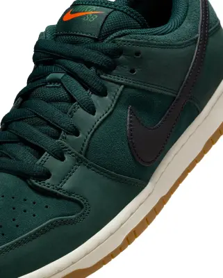 SB Dunk Low Pro Deep Fir — photo 4