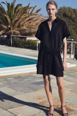 ROBE-CHEMISE COURTE EN LIN À COL OUVERT - NOIR — photo 4