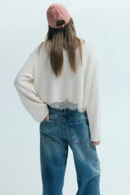 Top loose avec dentelle - Beige ancien clair — photo 2