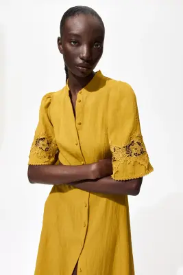 Robe froissée avec broderie anglaise - Jaune foncé — photo 2