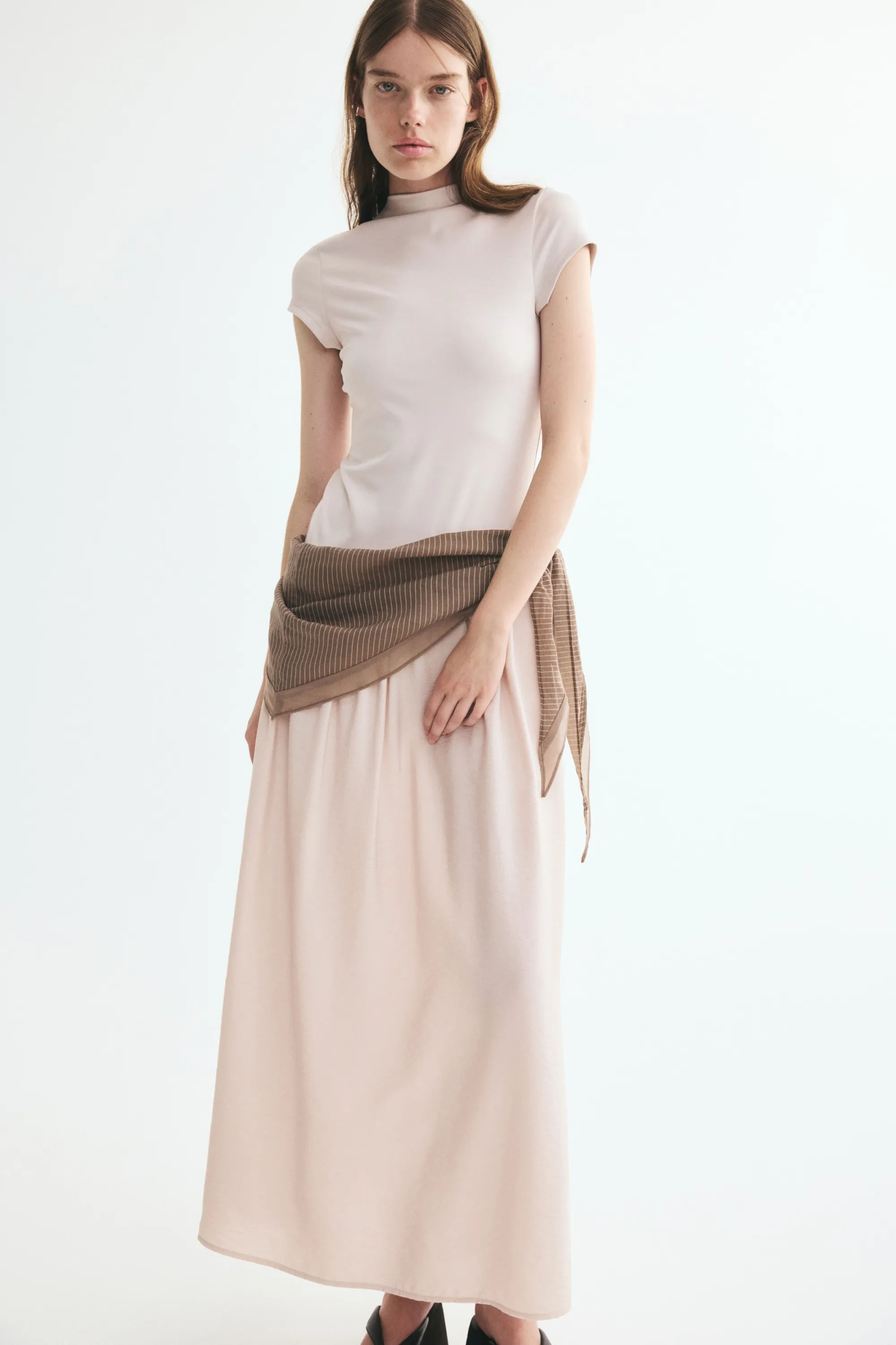 Robe asymétrique bi-matière - Rose pâle