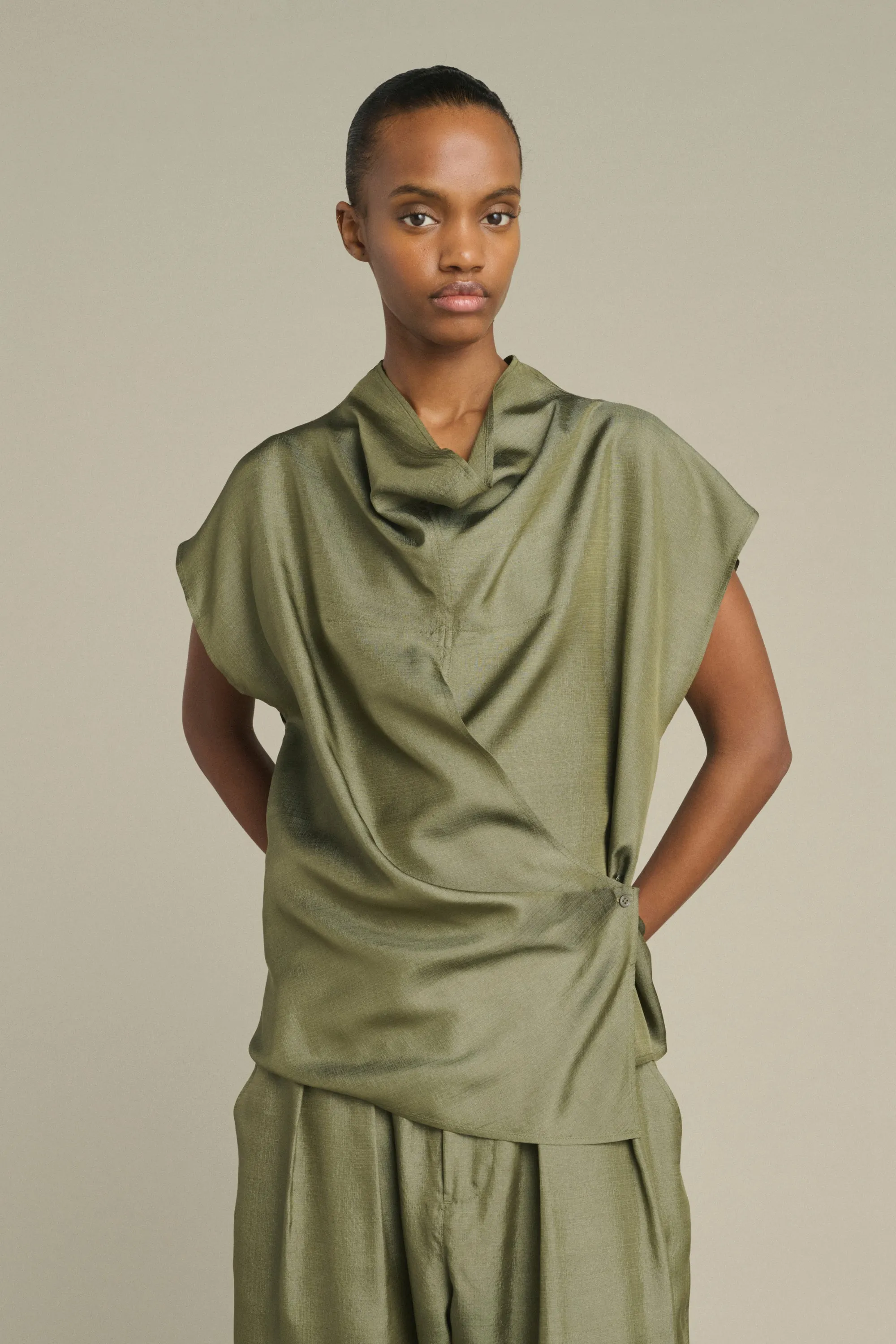 BLOUSE KORA VERT DE GRIS
