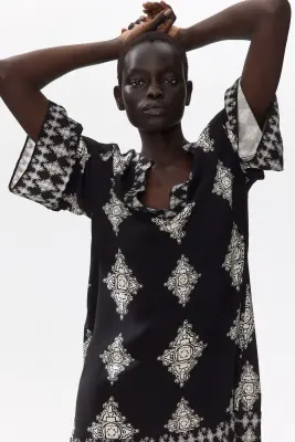 Robe tunique en viscose - Noir/motif — photo 1