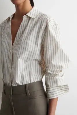 CHEMISE EN POPELINE DE COTON À COL OUVERT - BEIGE / RAYÉ — photo 3