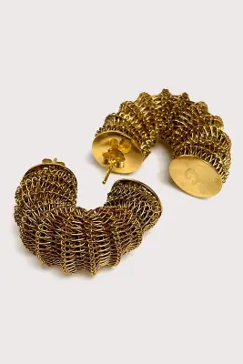 Boucles d’oreilles en maille dorée effet chenille — photo 2
