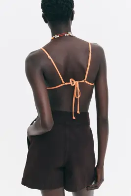 Short en denim avec ceinture - Marron foncé — photo 2
