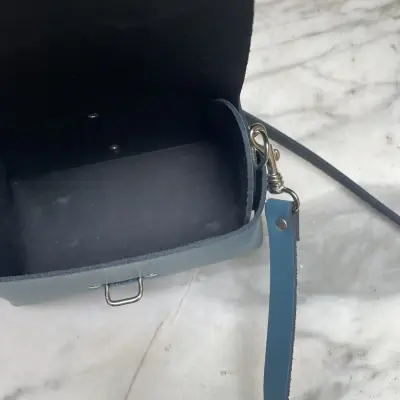 Petit Sac Bandoulière en Cuir Bleu Canard — photo 2
