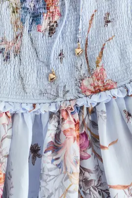 Robe volantée avec corsage smocké - Bleu clair/fleuri — photo 4