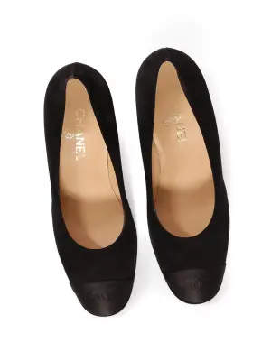 Escarpins à plateforme bout rond en suede et satin noir Prix boutique 1100€ Taille 42 — photo 4