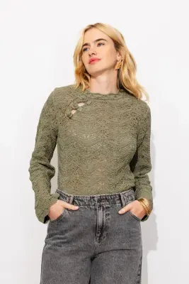 Pull court en crochet Femme — photo 4