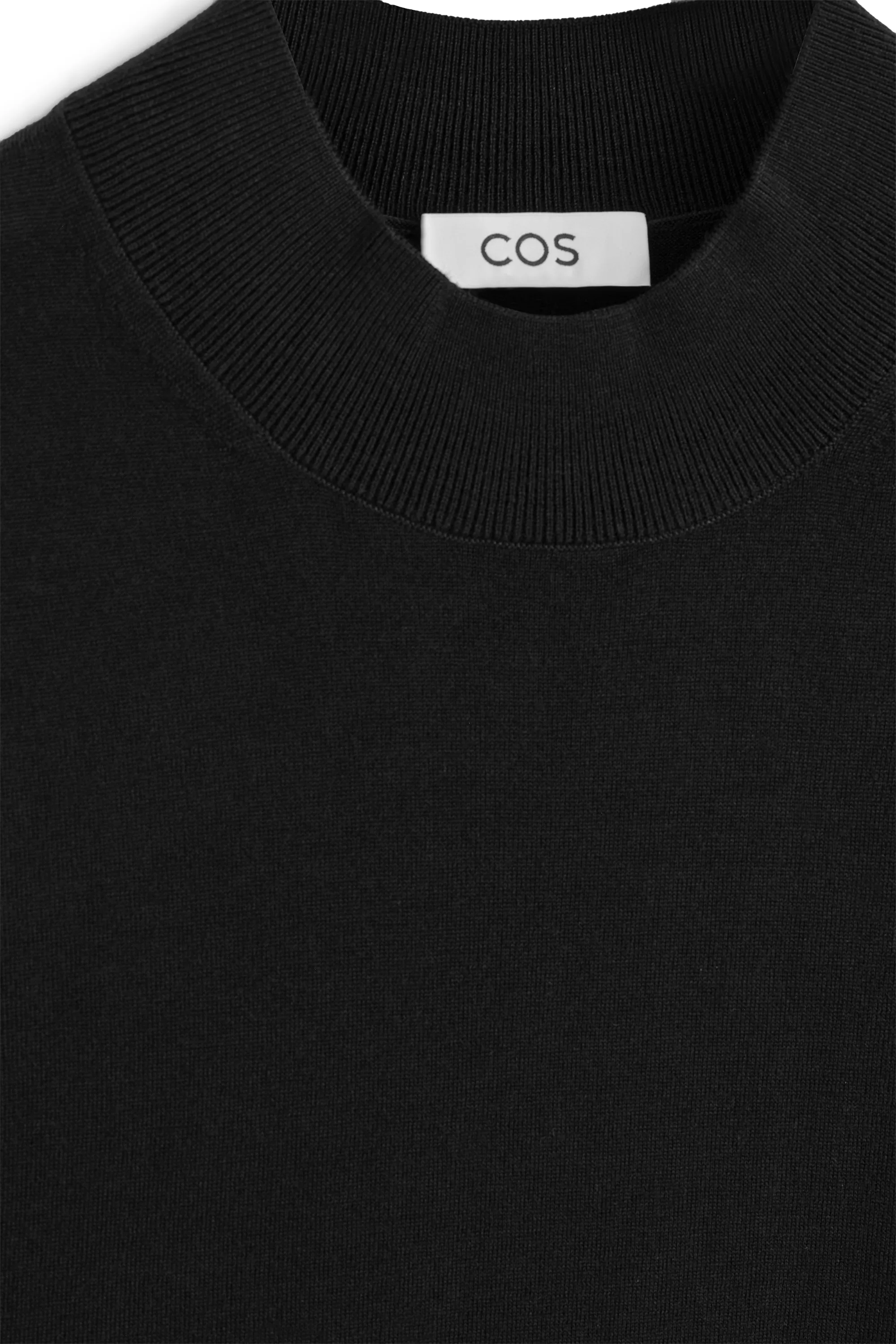 PULL SLIM À COL MONTANT EN LAINE - NOIR
