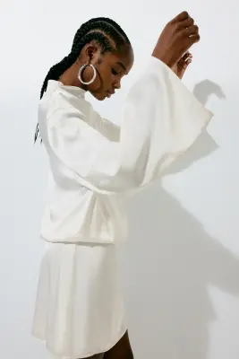Robe en satin à effet drapé - Crème — photo 3
