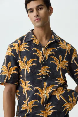 Chemise Relaxed Fit en coton avec col cubain - Noir/palmiers — photo 2