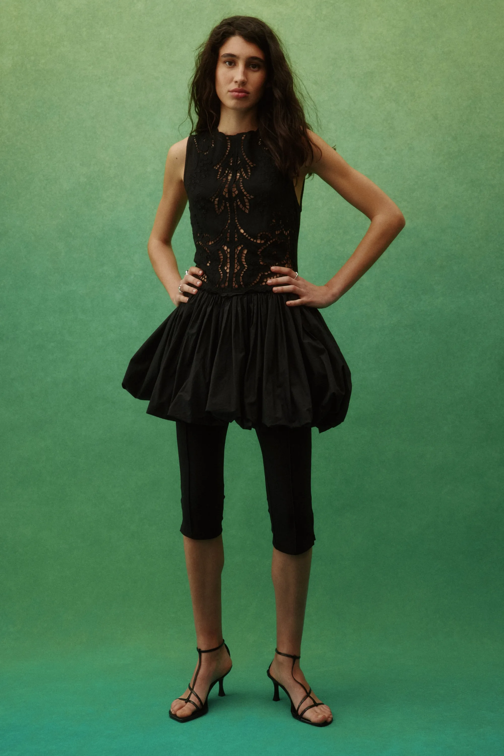 Robe en lin mélangé avec base à effet boule - Noir