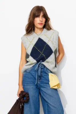 Pull sans manches à carreaux — photo 4